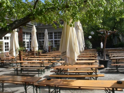 Photo: Golgatha  Biergarten im Viktoriapark