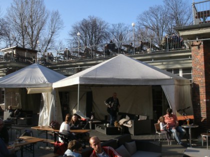 Photo: Golgatha  Biergarten im Viktoriapark